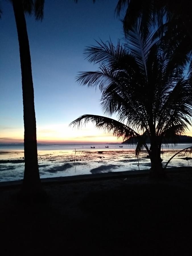 Beach House Taling Ngam  Экстерьер фото