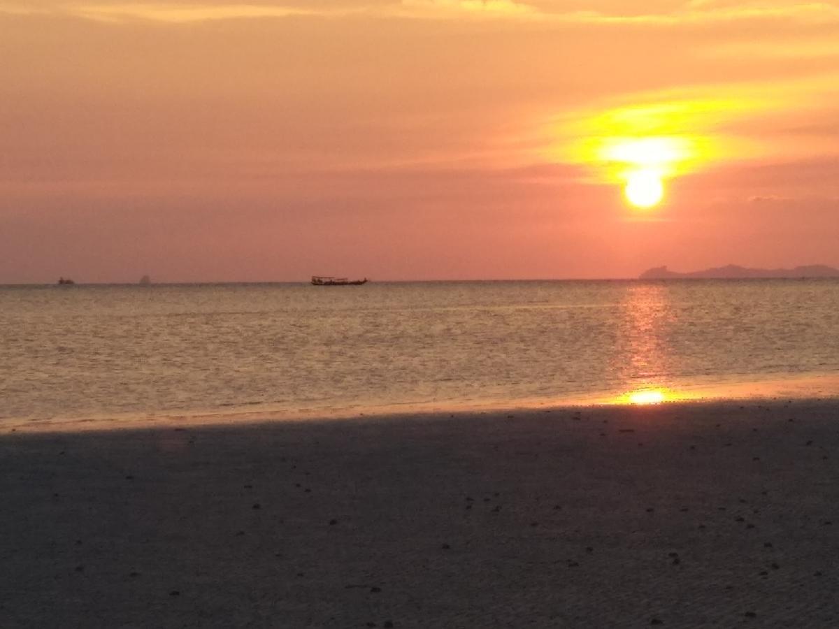 Beach House Taling Ngam  Экстерьер фото